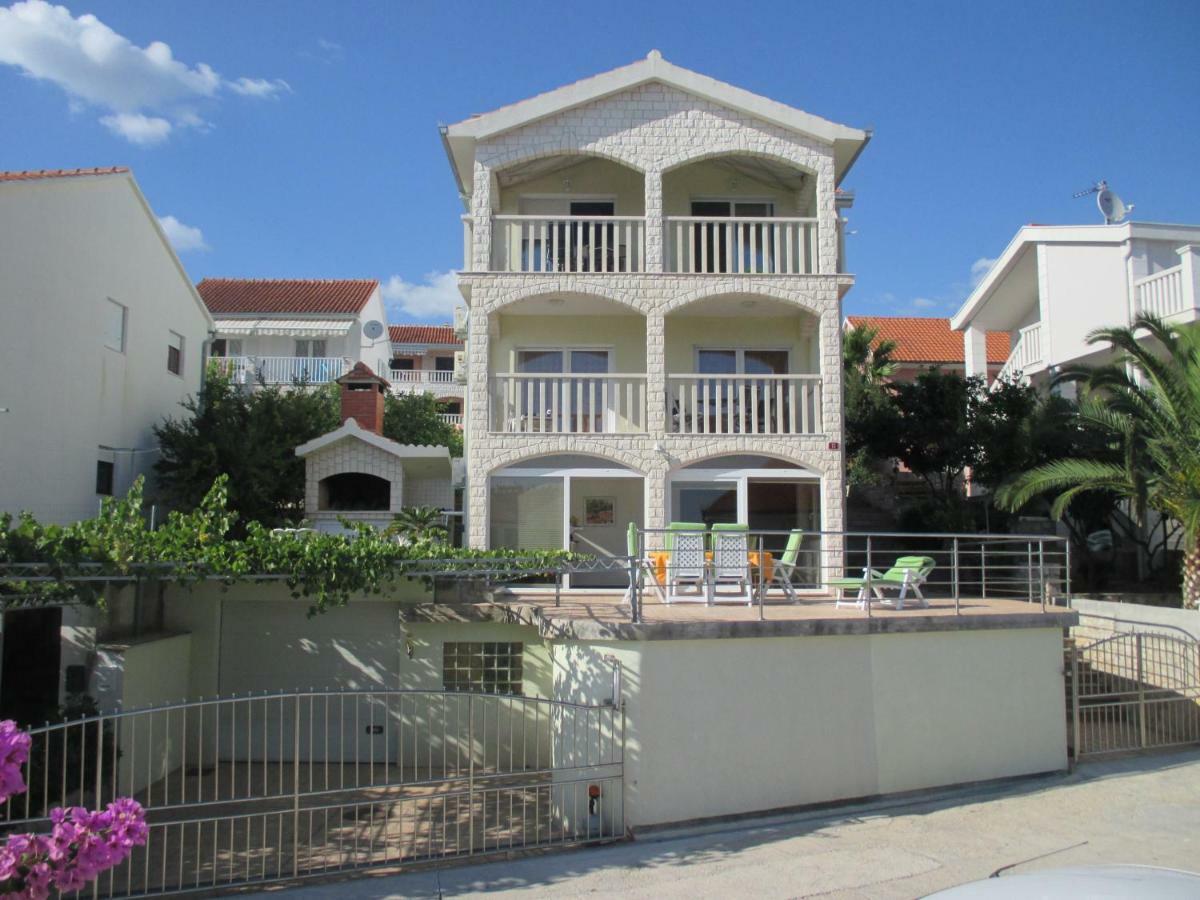 Villa Bubi 特罗吉尔 外观 照片
