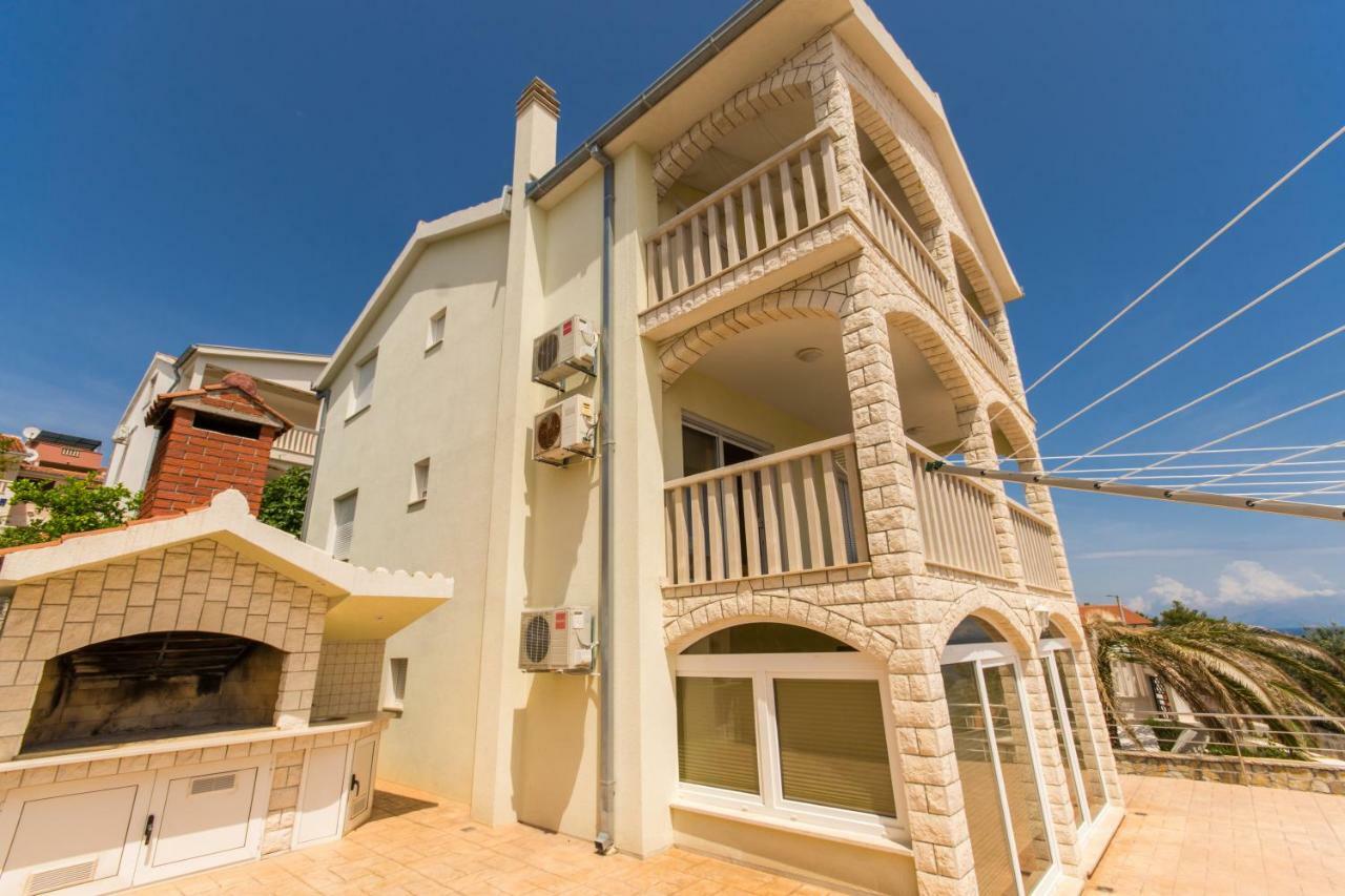 Villa Bubi 特罗吉尔 外观 照片